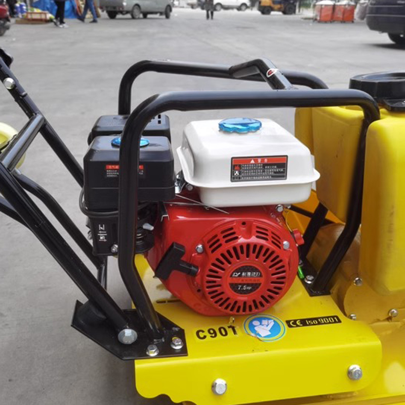Plate Compactor Vibrator - دكاكة اهتزازية صغيرة لدمك التربة والأسفلت،